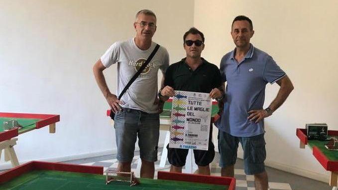 Se le maglie del mondo sono in miniatura