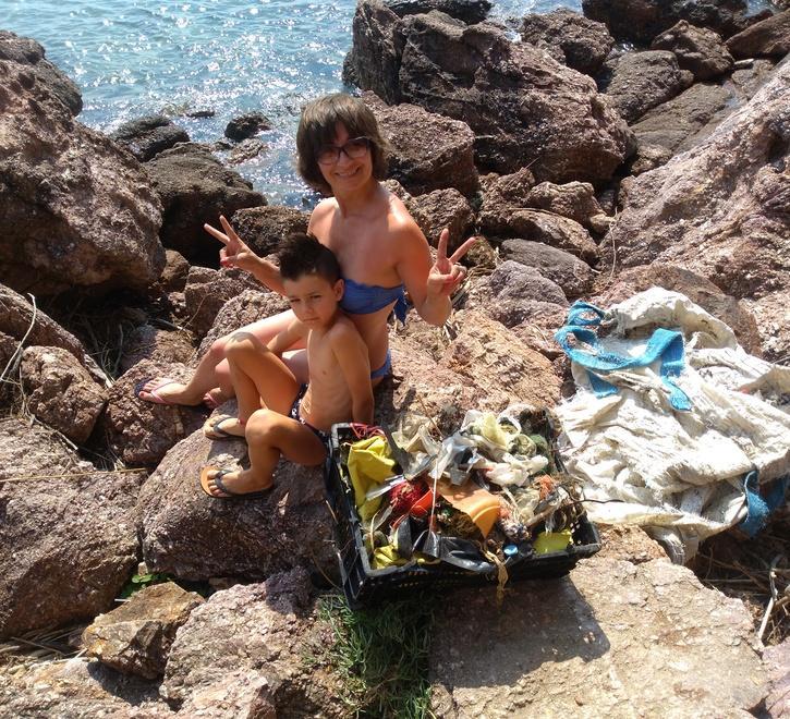 L’idea della turista: se pulisci niente tassa 