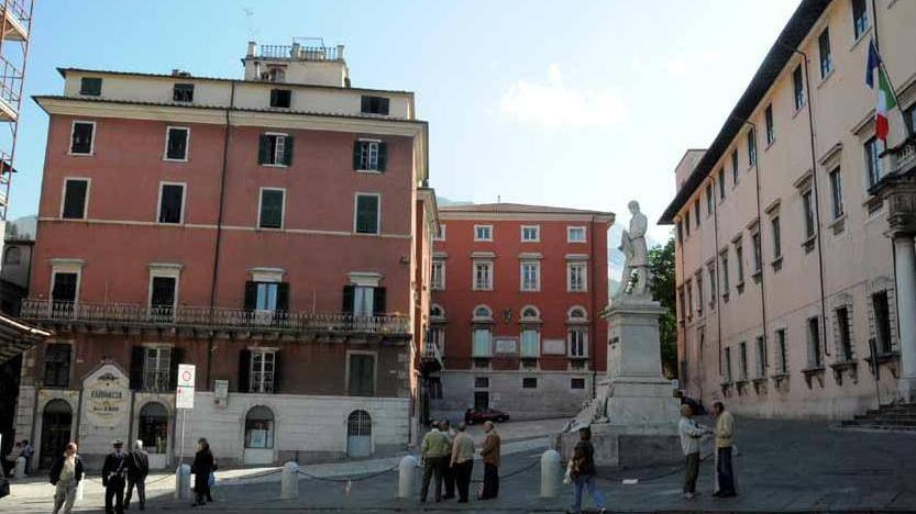 «Sosta meno cara e più pulizia per rilanciare la Ztl in centro»