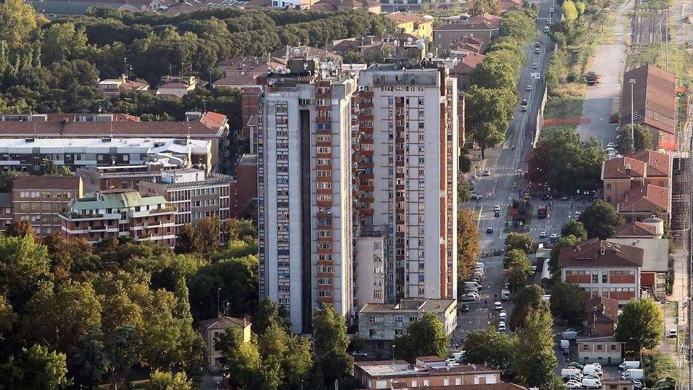 L’allarme dal Grattacielo: non siamo il Palaspecchi L’amministratrice attacca