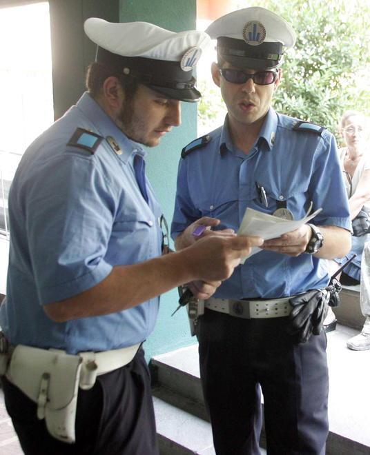 Eredita una casa in via Turri ma è occupata da abusivi 