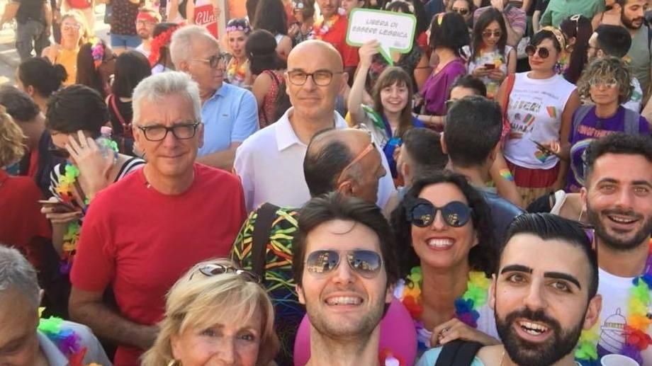 Migliaia al Sardegna pride sfila l’isola dei diritti gay 