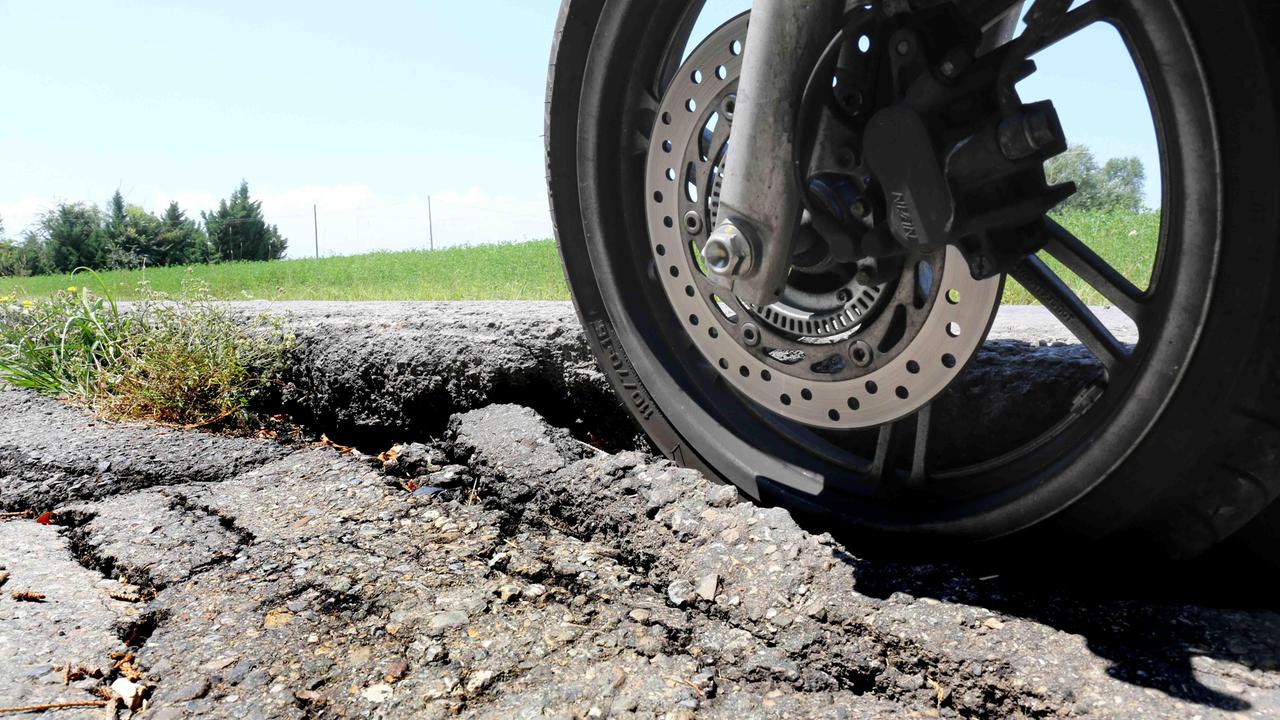 Via Bigi a Massenzatico, la strada della vergogna