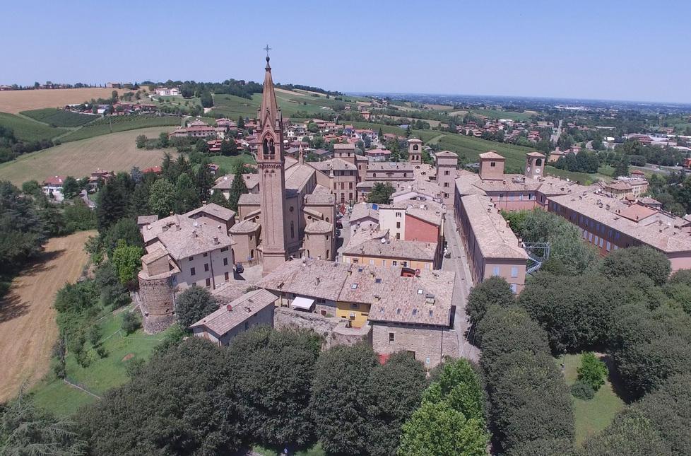 Castelvetro, un borgo unico C’è il diploma del ministero 