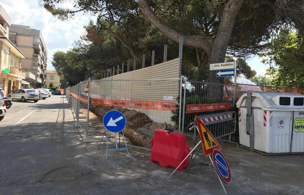 Il cantiere su via della Repubblica