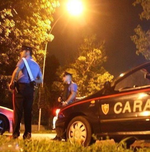 Droga nascosta lungo la ferrovia due i denunciati