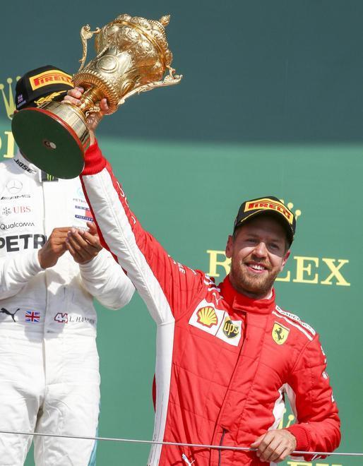 È un Ferrari show a Silverstone Vettel domina e tenta l’allungo 