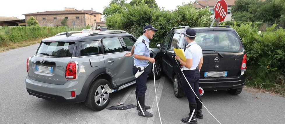 Carambola fra tre auto Ferita una 37enne