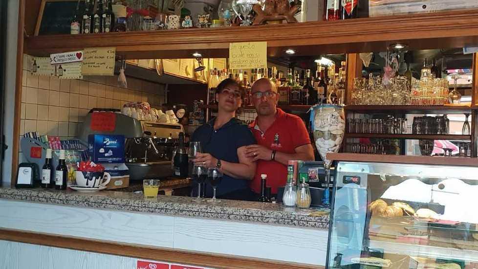 Buon caffè e risate in Mancianese A La Rampa atmosfera di famiglia