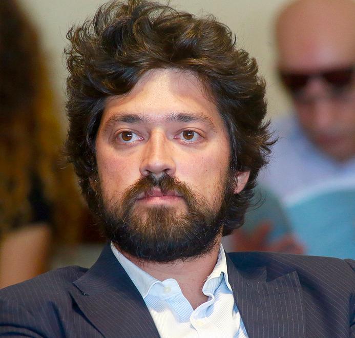 «Non si può realizzare un polo culturale senza market e palazzi?»