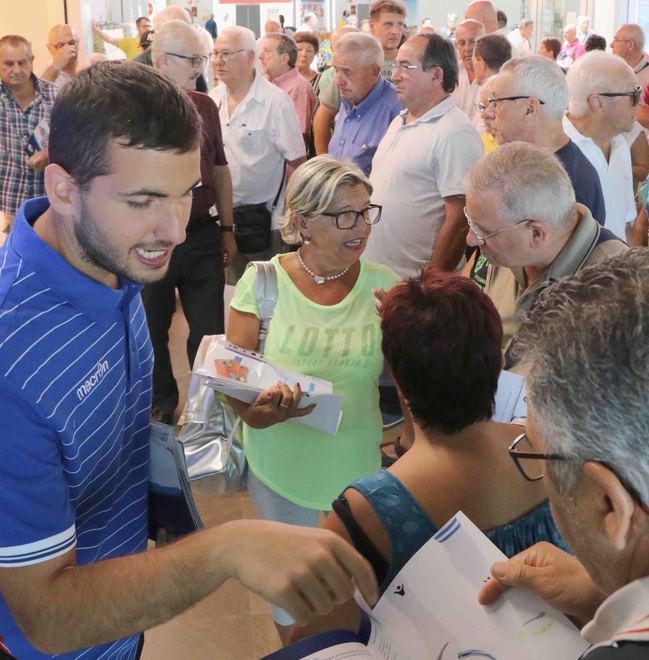 Al primo giorno è boom Staccate già 529 tessere E stamattina si prosegue