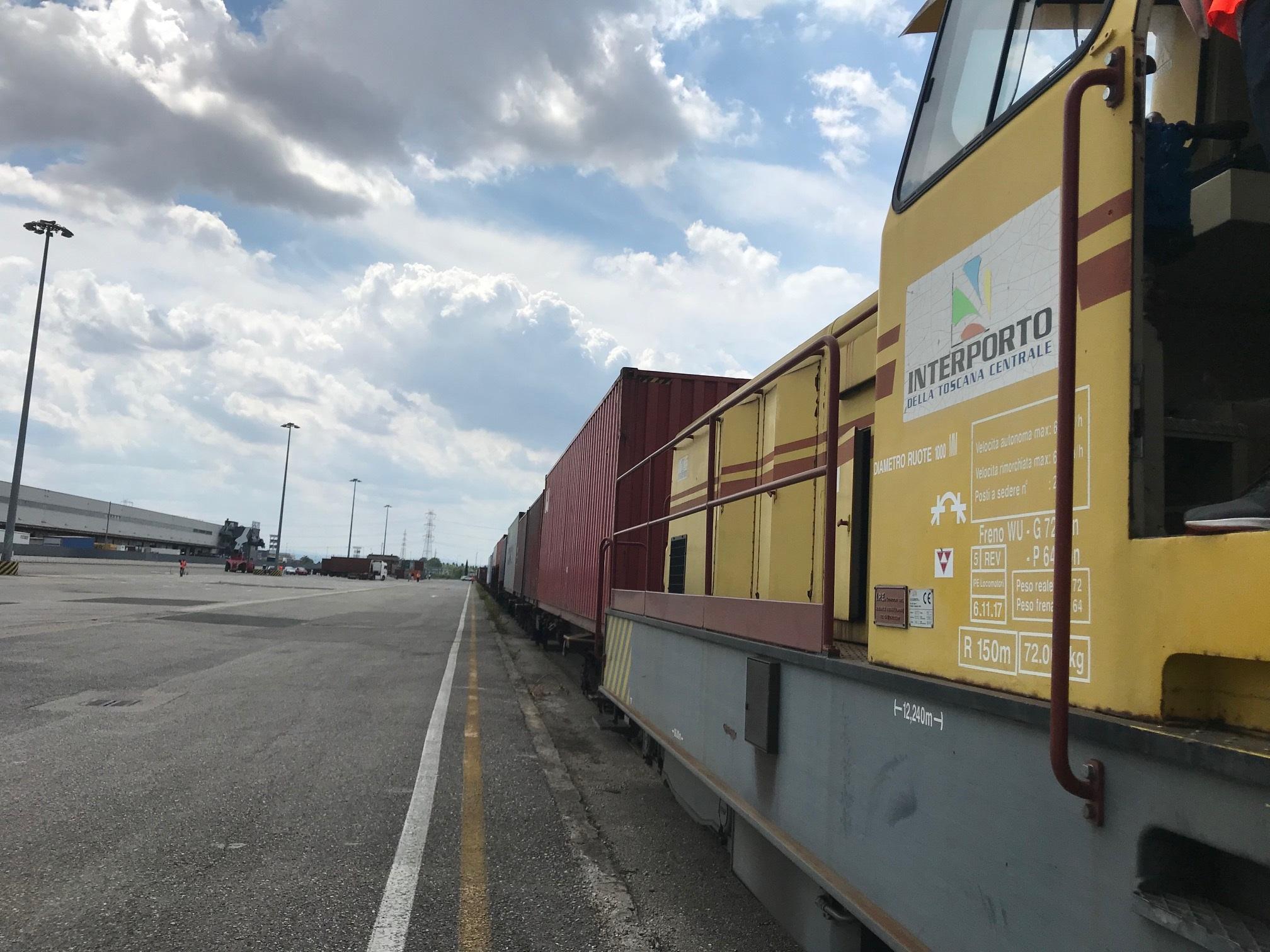 Interporto della Toscana Centrale: parte il primo treno