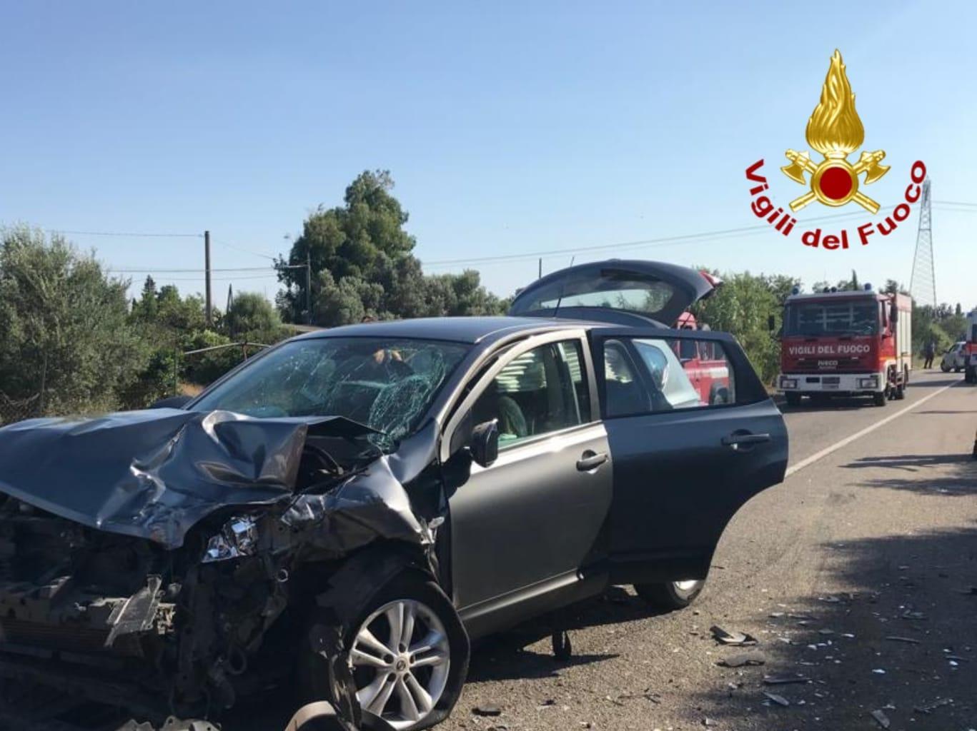 Incidente a San Sperate, quattro auto coinvolte