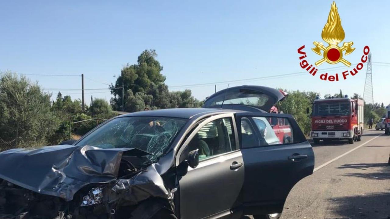 Incidente a San Sperate, quattro auto coinvolte