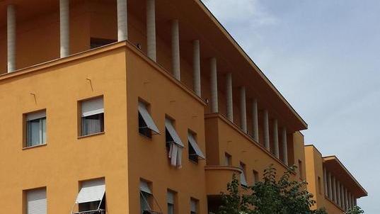 Nei palazzi-fantasma delle coop si rischia il distacco dell’acqua