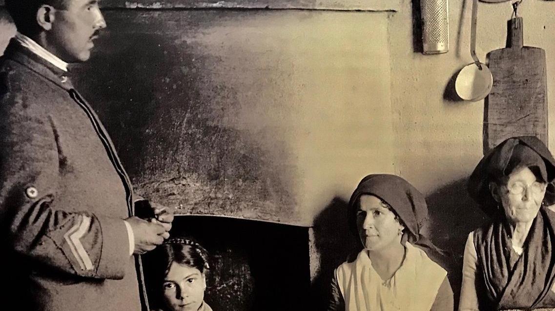 Il primo Novecento negli scatti di Costa