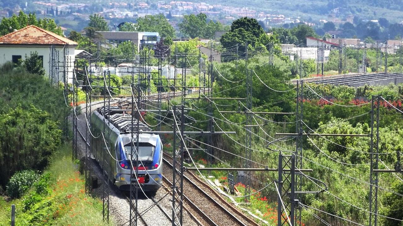 Ferrovie: sospesa la circolazione nel tratto Pistoia-Montecatini