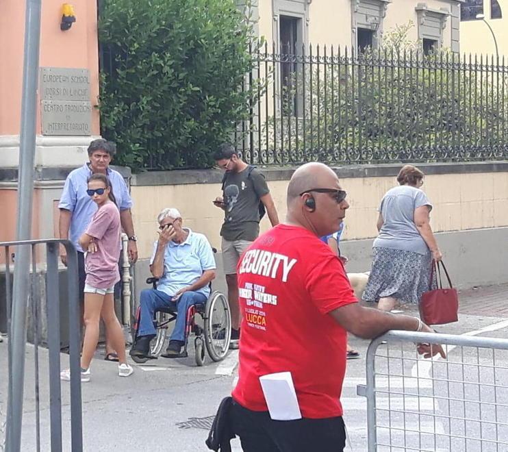 Multe, rimozioni e proteste: disagi lucchesi 