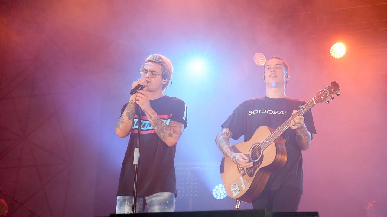 Reggio Emilia, maxi sequestro di merce contraffatta al concerto di Benji & Fede
