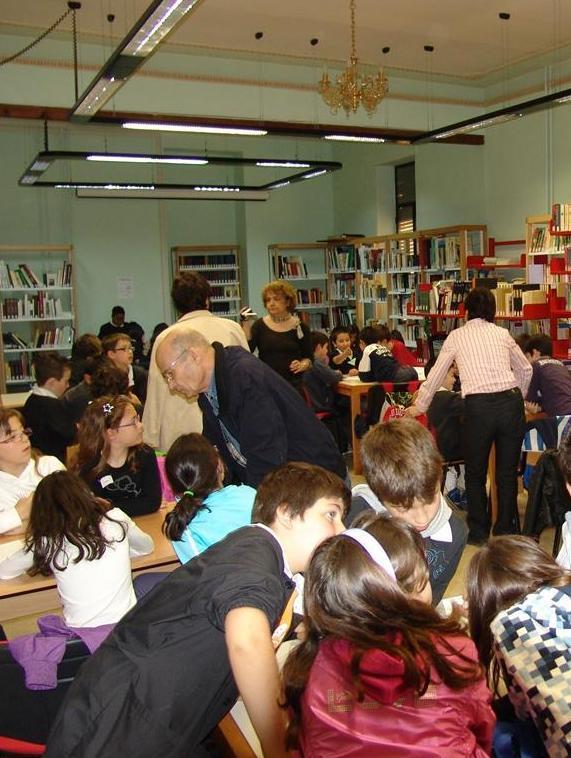 La biblioteca di Osilo va in piazza 