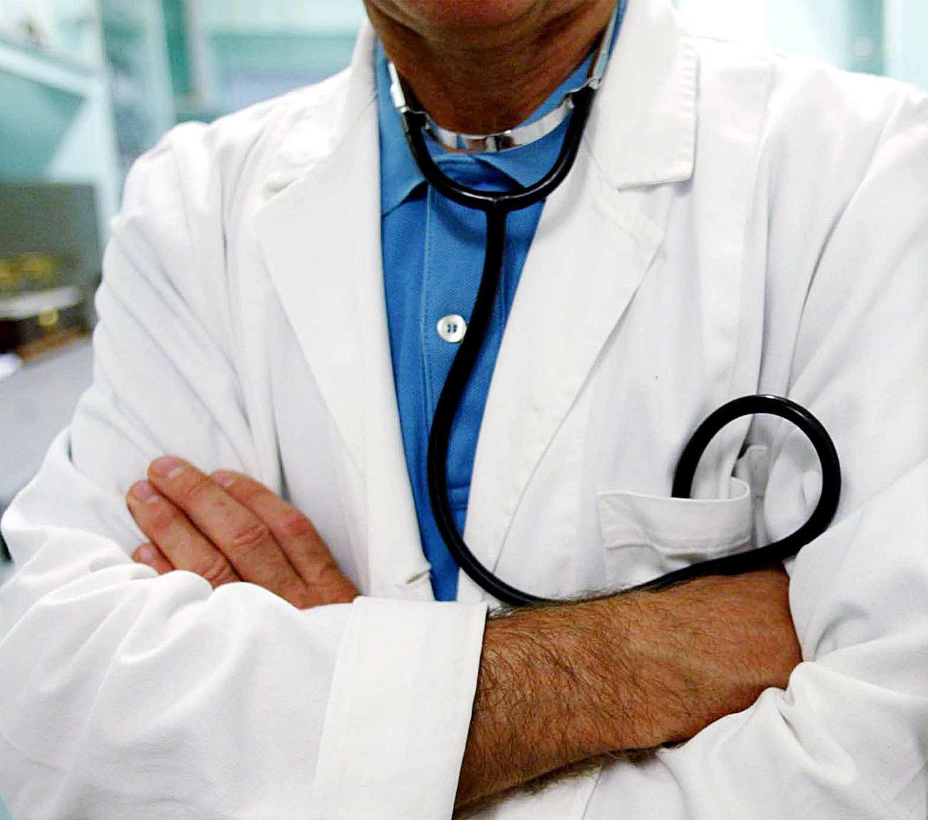 Sanità, in Sardegna assunti 180 infermieri e 26 medici 