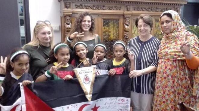 La sindaca incontra le bambine saharawi