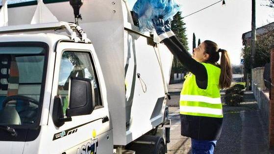 Rifiuti, la differenziata vola all’83 per cento