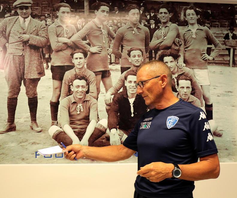 Si alza il sipario azzurro il mister: «Buon inizio stiamo lavorando bene» 