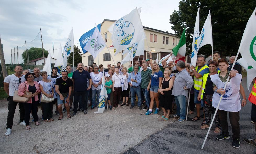 Nuovo fronte immigrazione Richiedenti asilo nell’ex bar Arci 