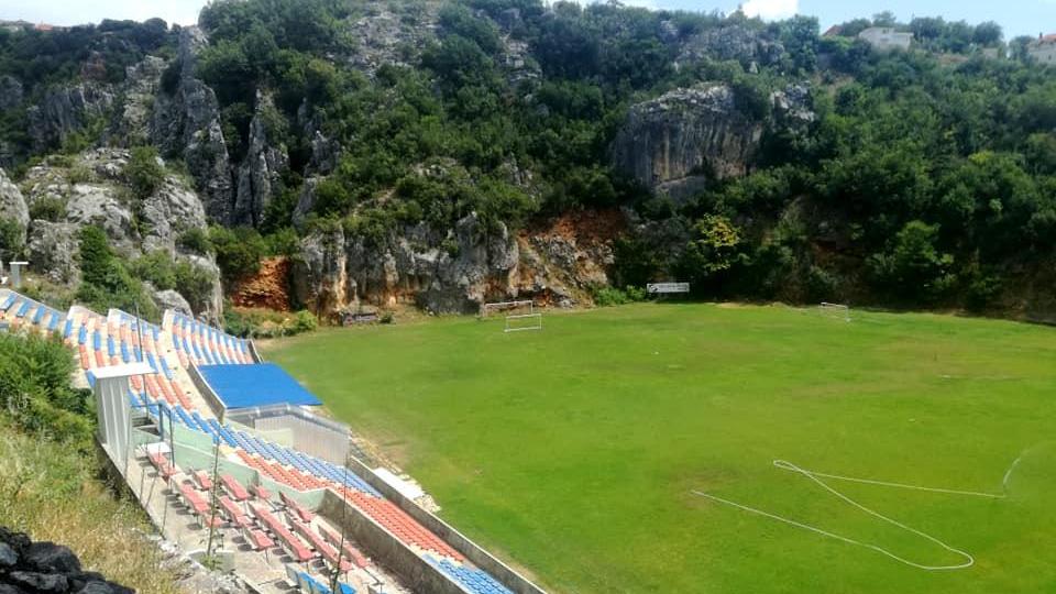 Lo stadio di Imototski nelle immagini di David Bonaventuri