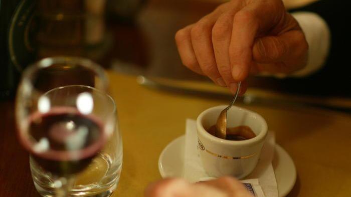 Stop a bar, locali e ristoranti mascherati da falsi circoli