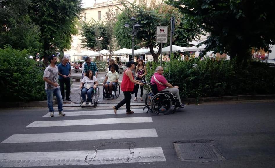 La viabilità a Ozieri ripensata e adeguata a misura di disabile 