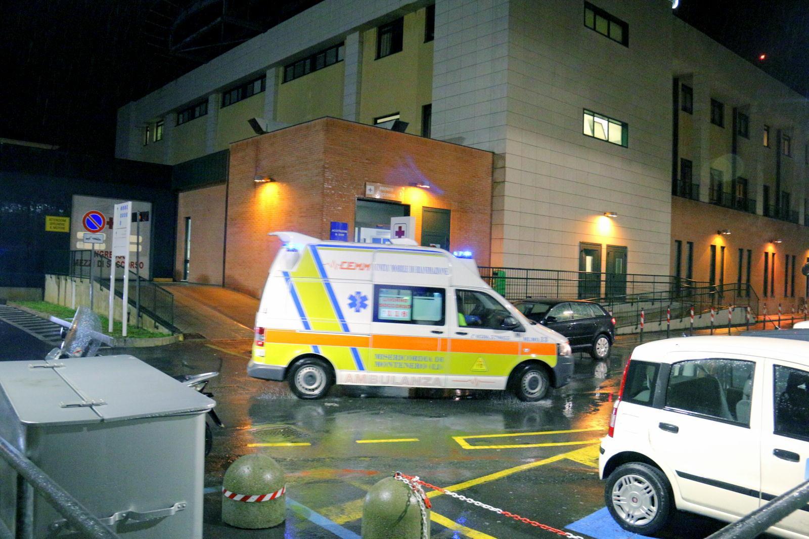 Incidente sul lavoro al porto, ferito giovane operaio