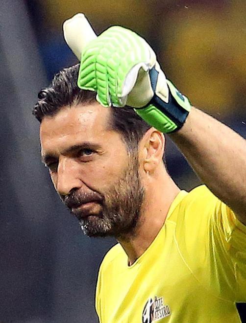 Buffon, debutto nel Psg con ko e due gol subiti contro una squadra di C