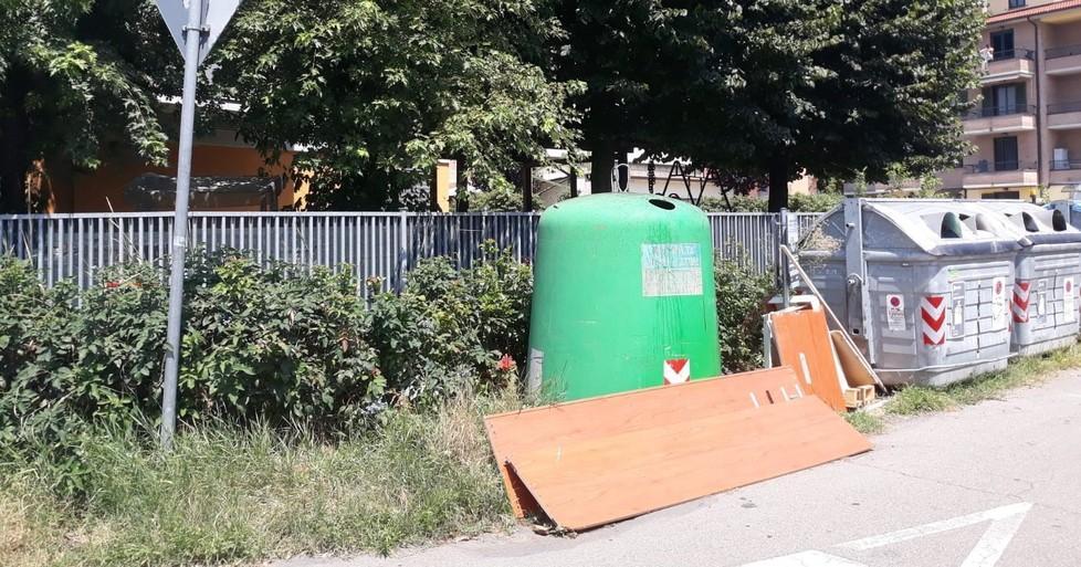 Guida senza la patente Dà nome falso: arrestato