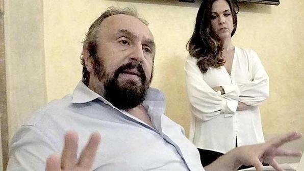 Buscemi si difende con querele e fa la vittima: «Attacchi nazisti»