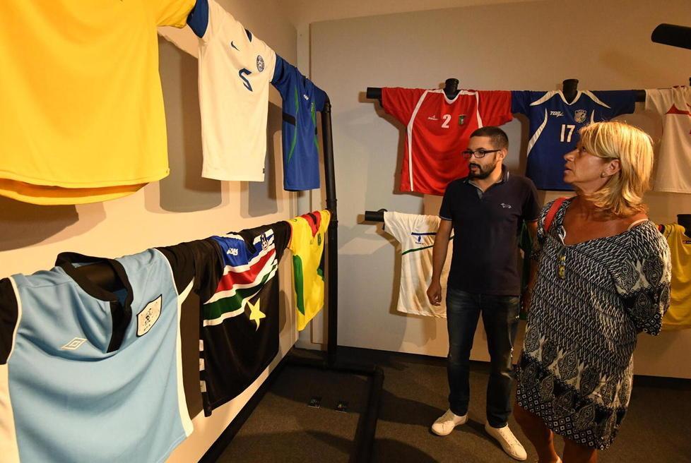 Il Pontedera inaugura il ritiro con la visita alla mostra al Palp 