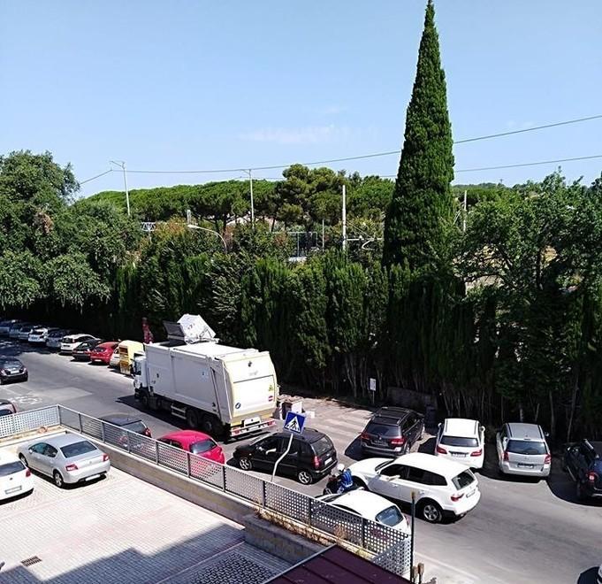 Sosta vietata, multe, proteste «Qui il posto non si trova» 