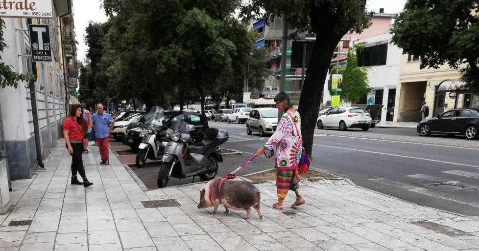 In segheria irrompe la street art e arriva la filodiffusione