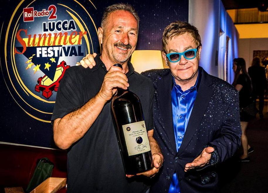 Biglietti in vendita per l’addio di Elton John 