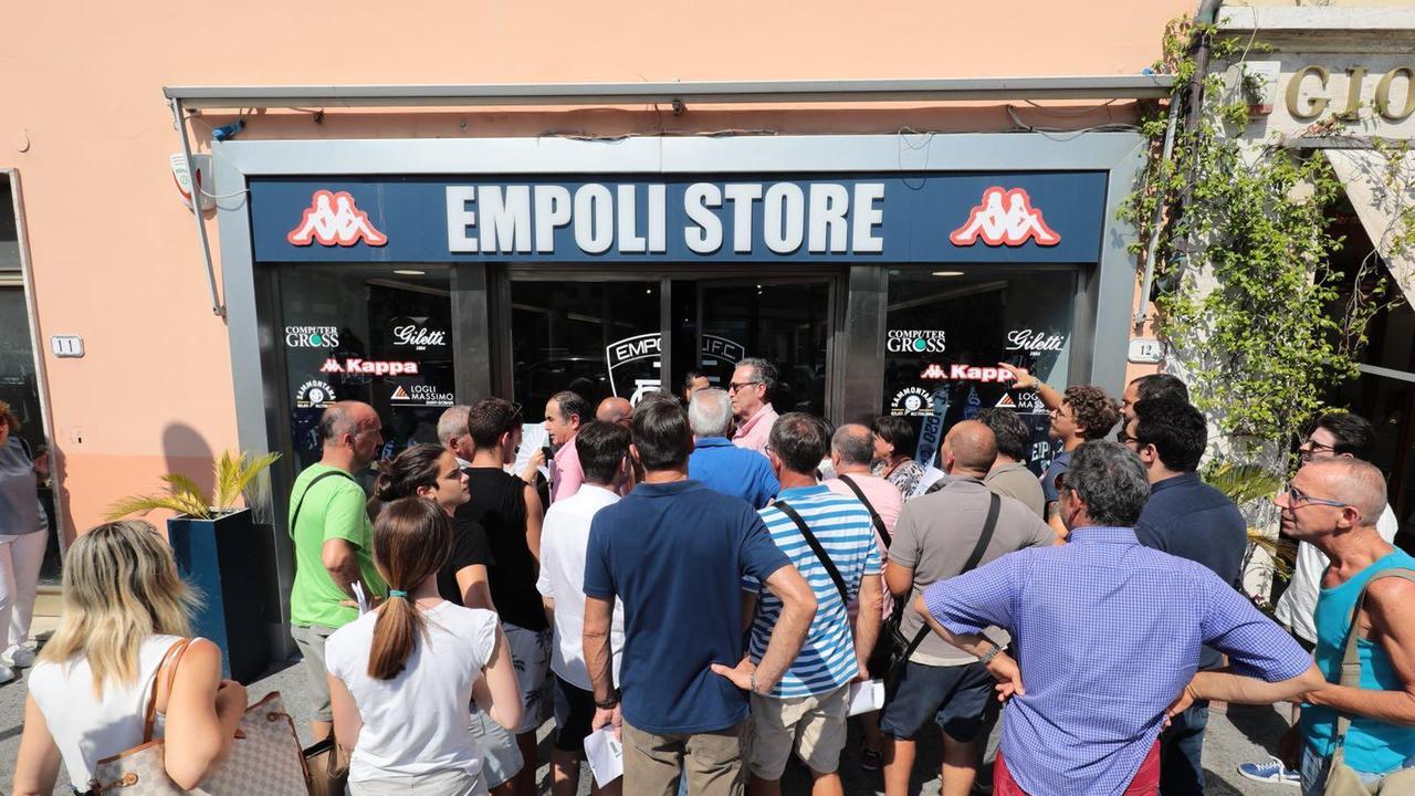 Empoli: assalto agli abbonamenti - Video e foto