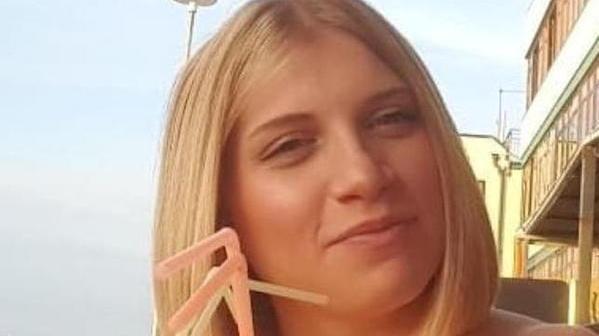 Indagati i titolari del locale per la morte della giovane uccisa da un’allergia