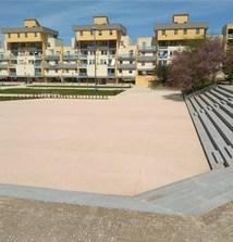 Giovani coreografi animano piazza Dettori