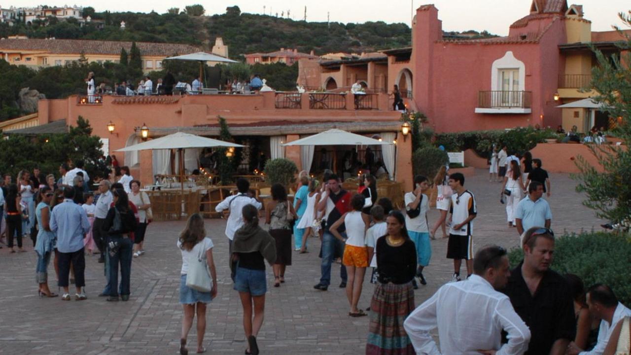 Non paga gli affitti di un locale a Sardegna Resorts: a processo