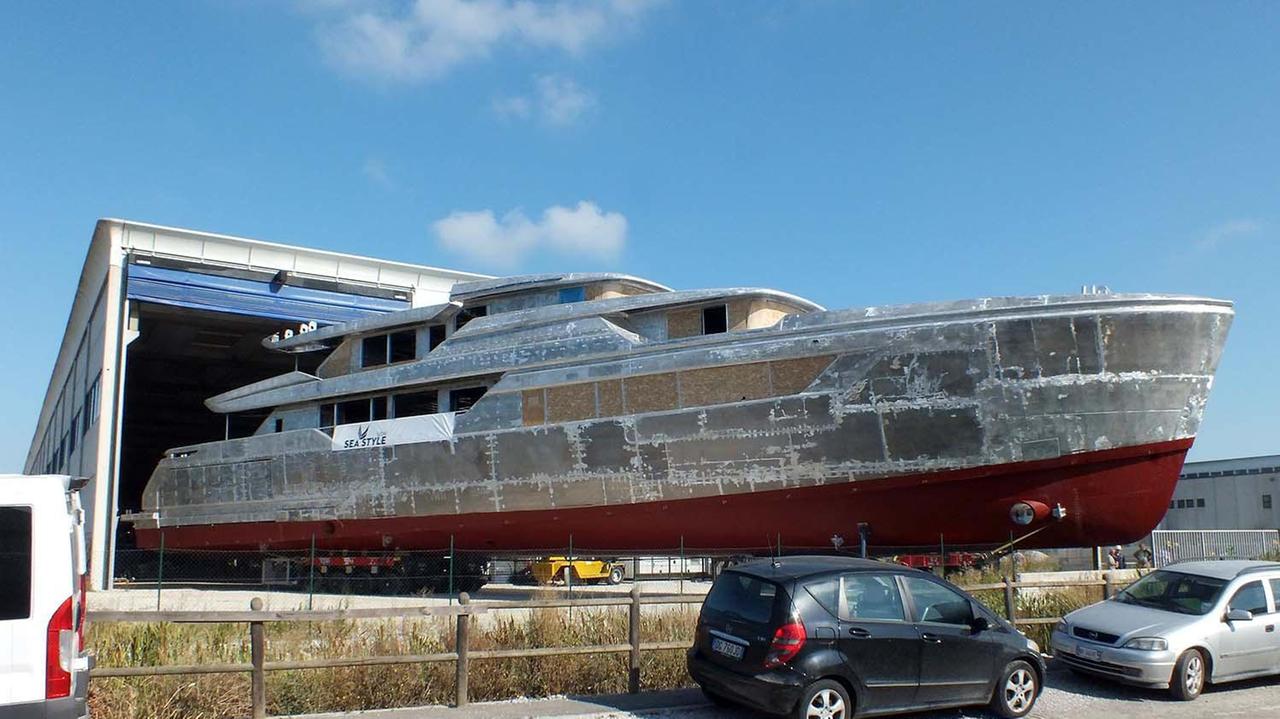 Un gigante d’acciaio realizzato a Montegemoli e guidato col joystick fuori dal capannone