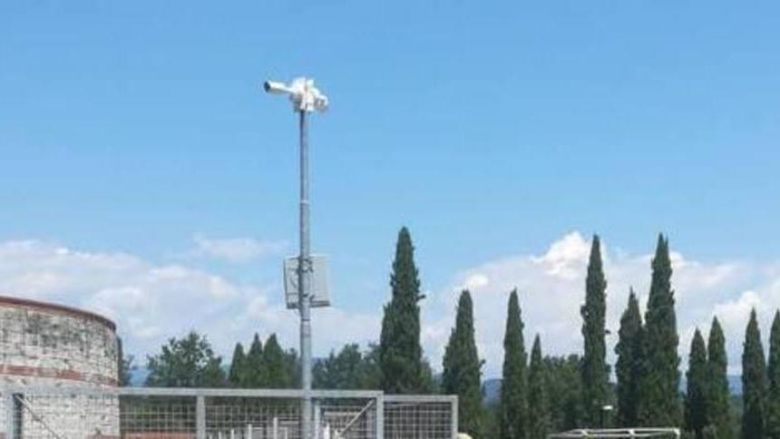 Due nuove telecamere al cimitero di via Sbarra «Rispettati i tempi»