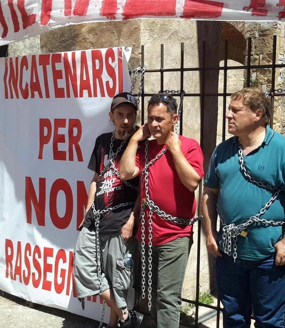 Salta la discussione sullo striscione rimosso e Camping Cig attacca