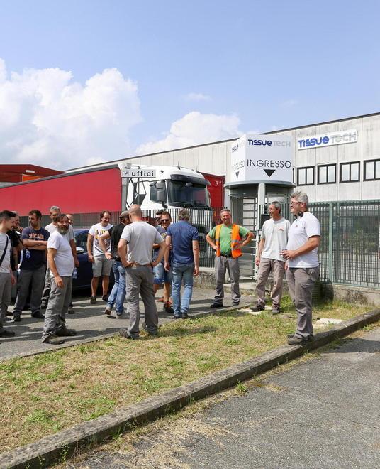 L’unica speranza per i lavoratori è la rapida procedura competitiva 