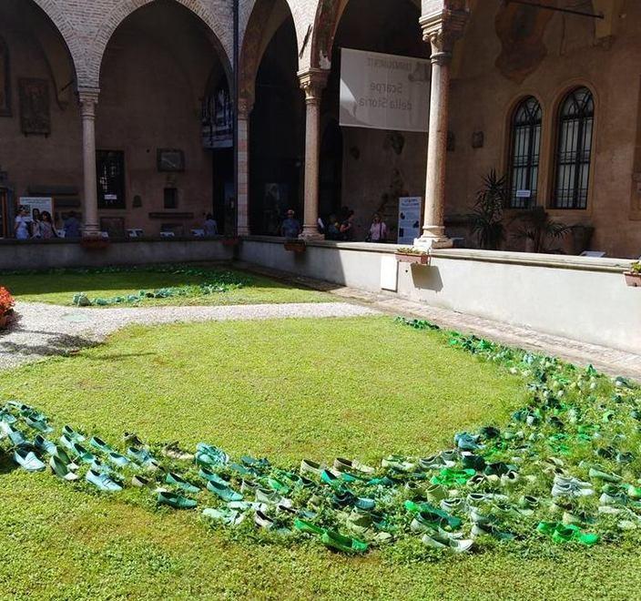 “Camminamente” atto terzo I pellegrini raccontati dalle scarpe 
