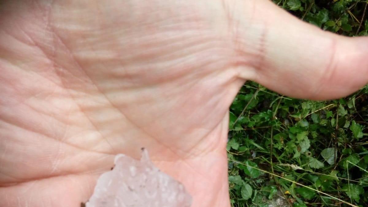 Grandinata in montagna sabato pomeriggio